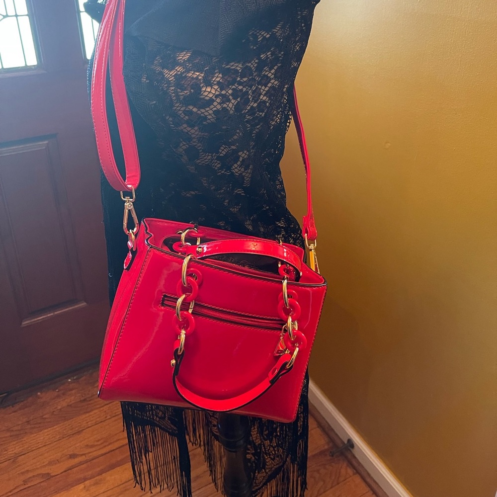 Red Patent Small Shoulder Bag